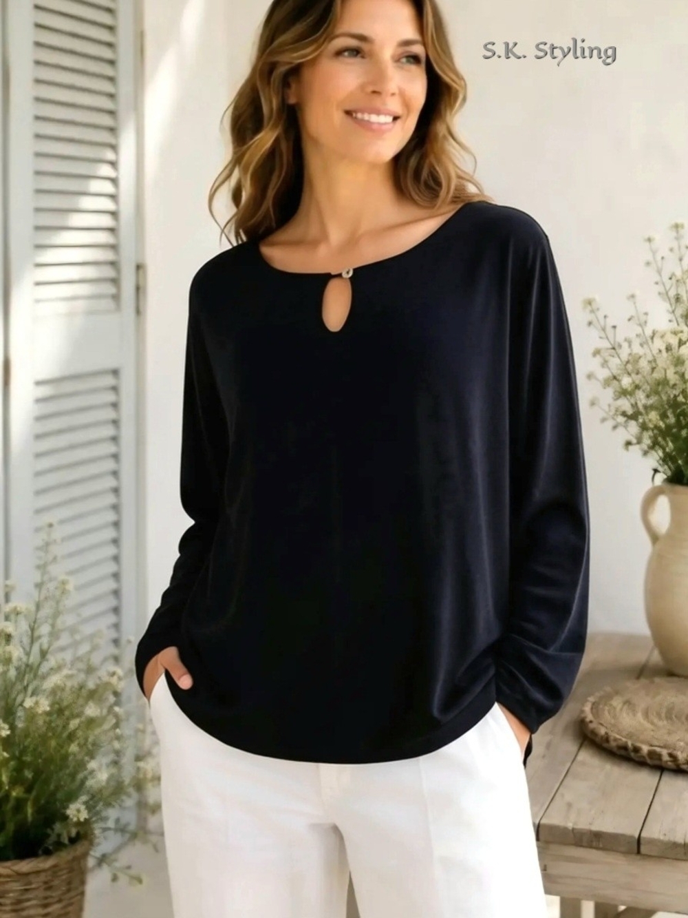 Chico's Travelers Black Button Key Hole Slinky Knit Top Acetate Spandex 3= XL/16
